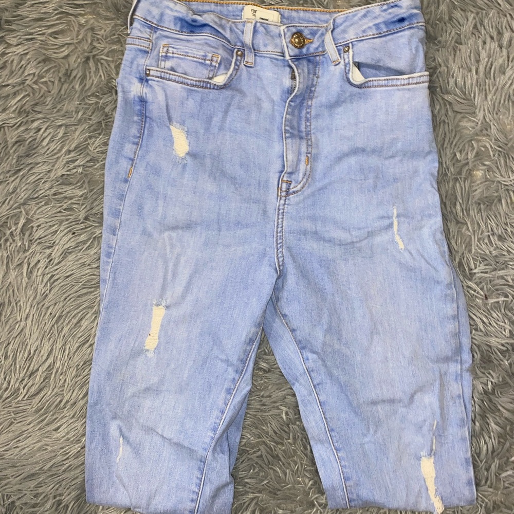 Like new Forever 21 light wash jeans
